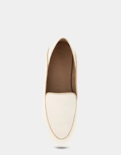 Comfortable Women's Collapsible Back Loafer in Eggnog Leather