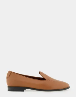 Comfortable Women's Flexible Tailored Clean Loafer in Tan Leather