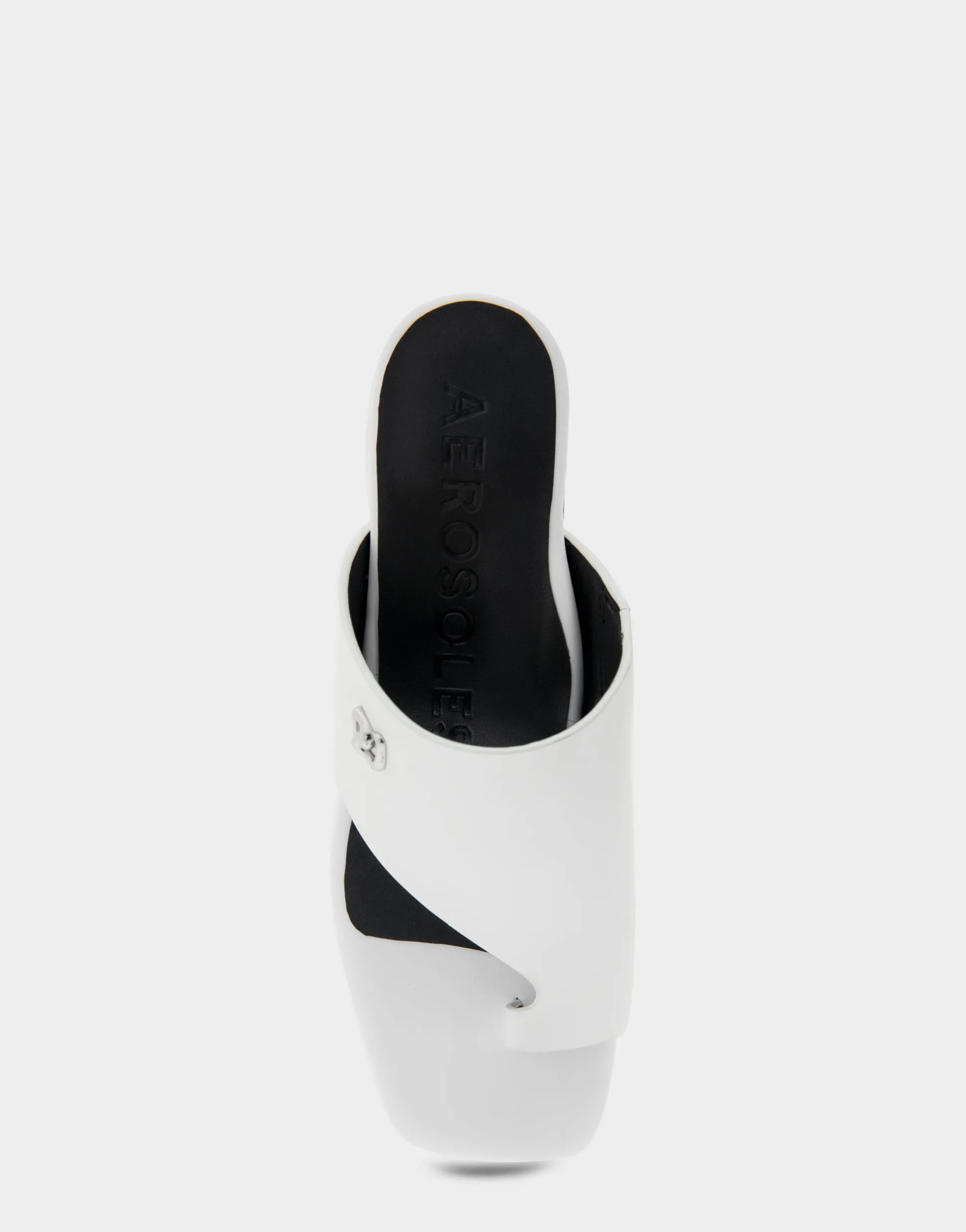 Comfortable Women's Hooded Toe Ring Block Heel Slide Sandal in White Leather