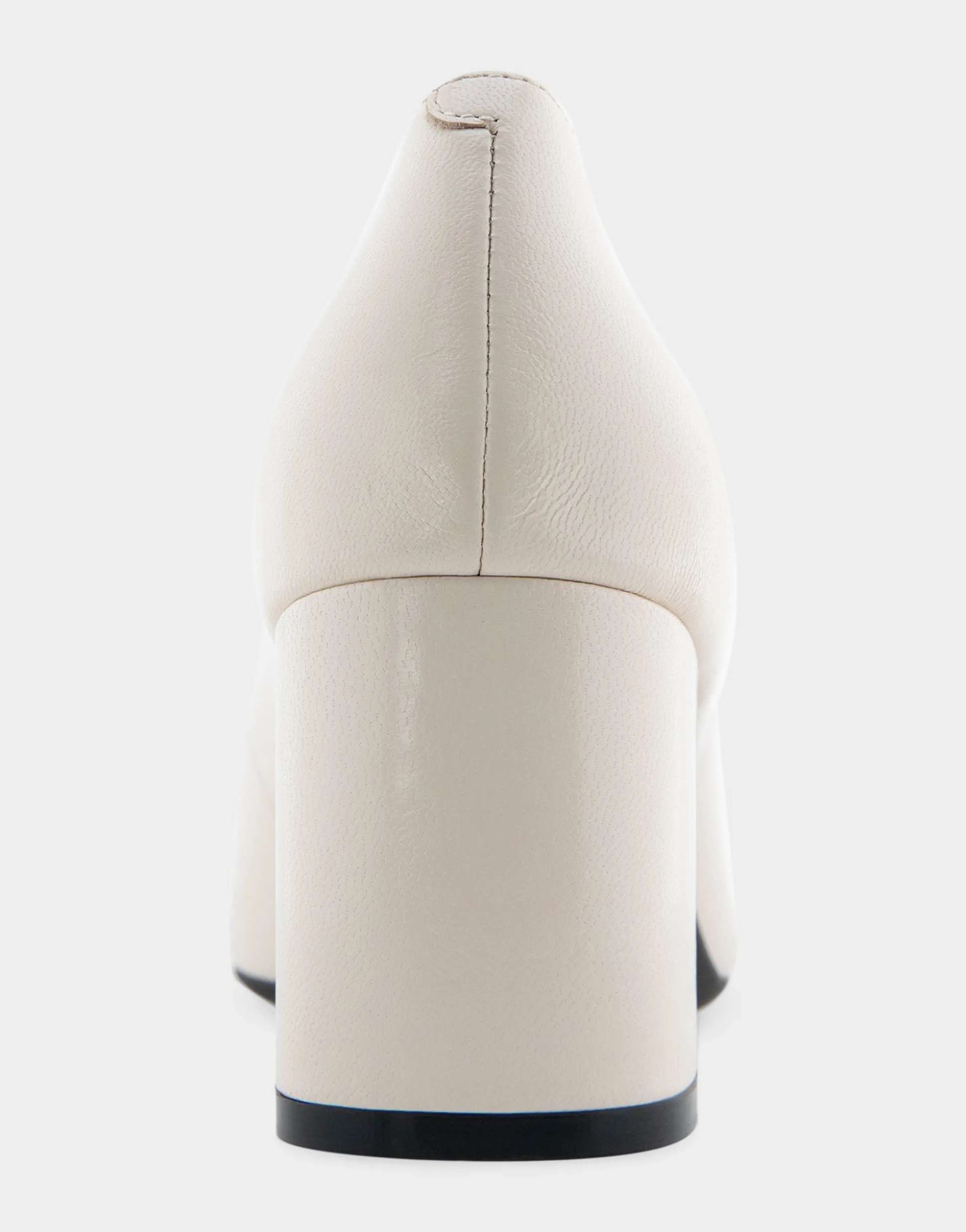Comfortable Women's Mid-heel Pump in Eggnog Leather