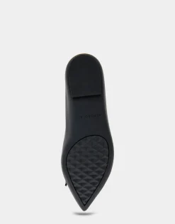 Comfortable Women's Point Toe Flat in Black Leather