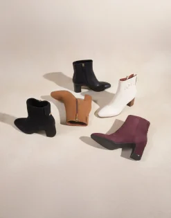 Comfortable Women's Tapered Toe Covered Heel Bootie in Tobacco Suede